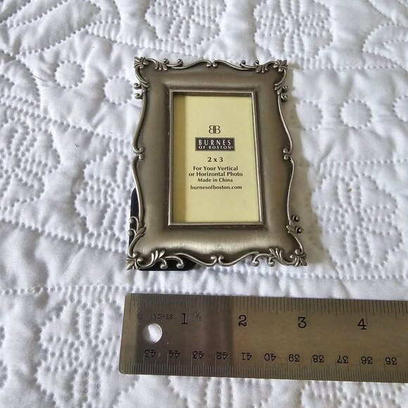 Burnes Of Boston 2x3 Pewter Picture Frame For Vertical Or Horizontal Display - Picture 6 of 6